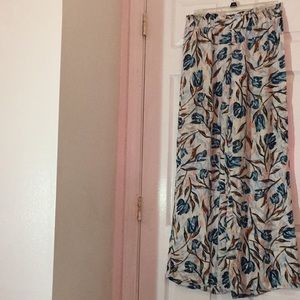 Blue and white pattern pants